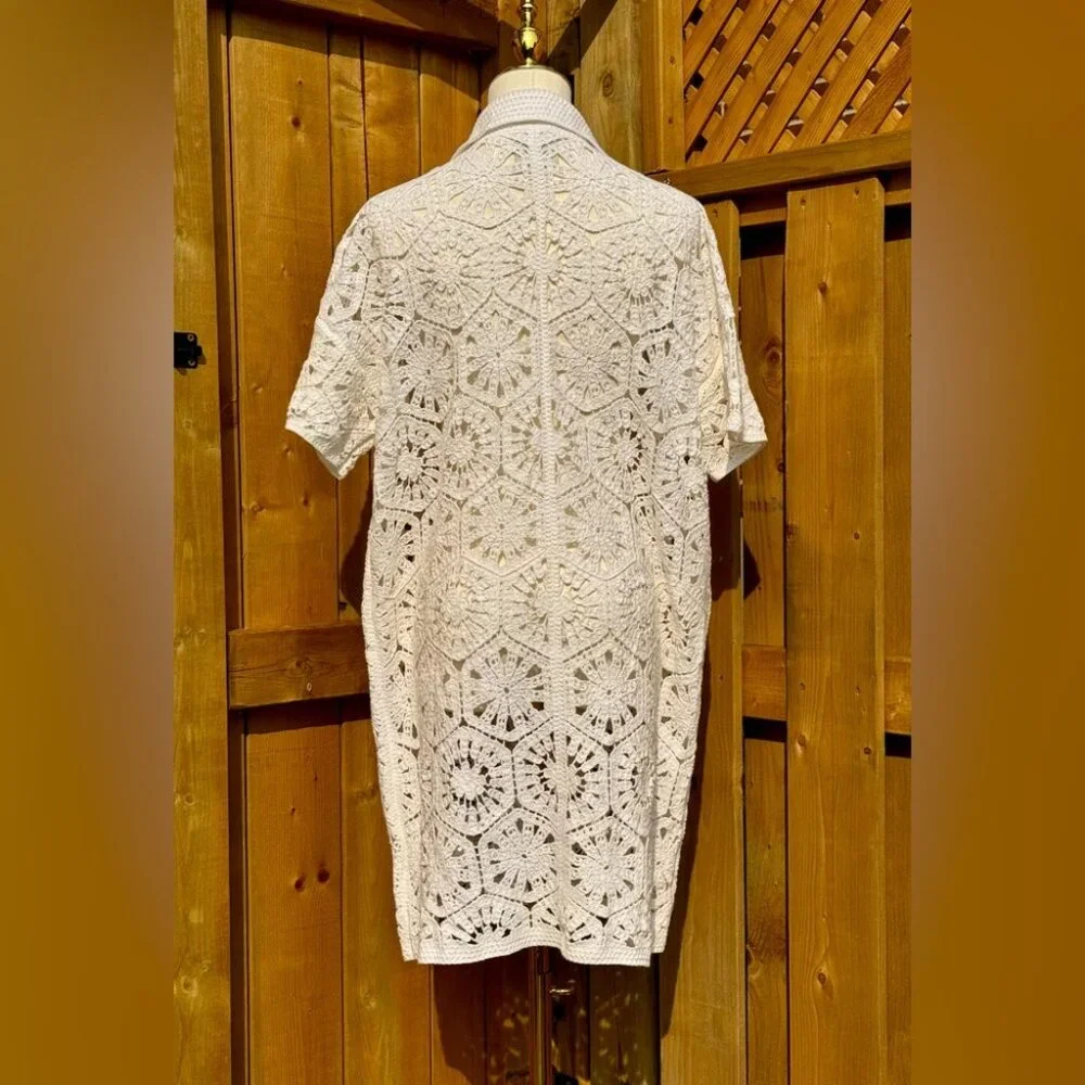 🆕 FARM Rio 🧿 NWOT White Semisheer Floral Button-Up Crochet Cover-Up Dress, L - Picture 7 of 15